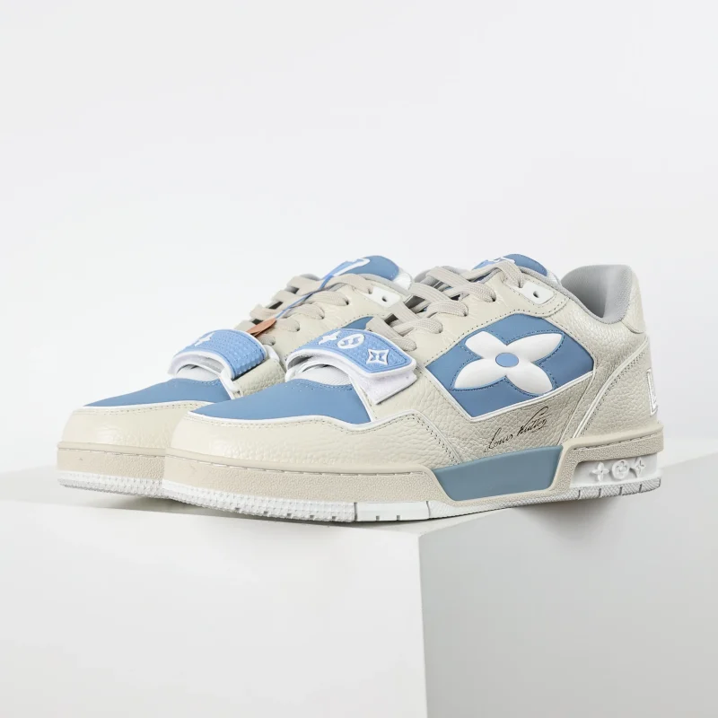 Trainer Sneaker Low Blue and White