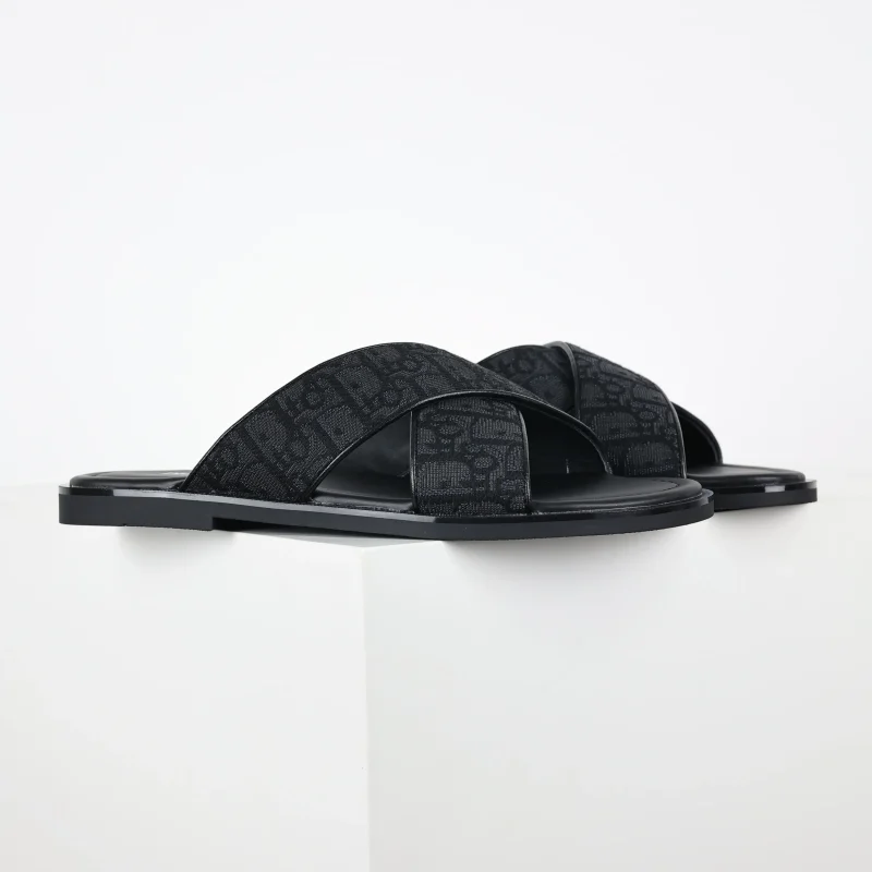 Alias ​​sandals black leather