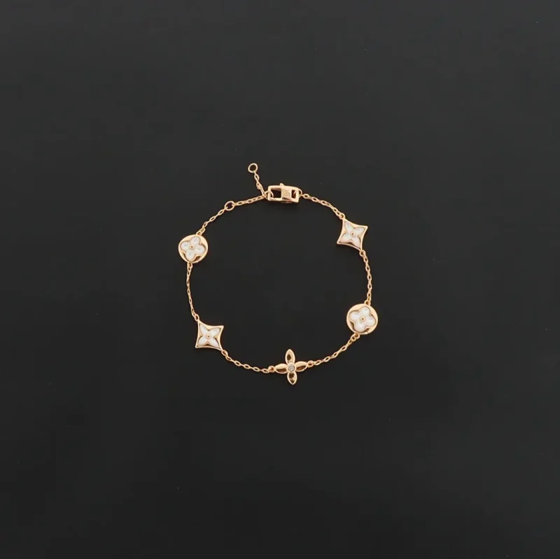 five-flower bracelet