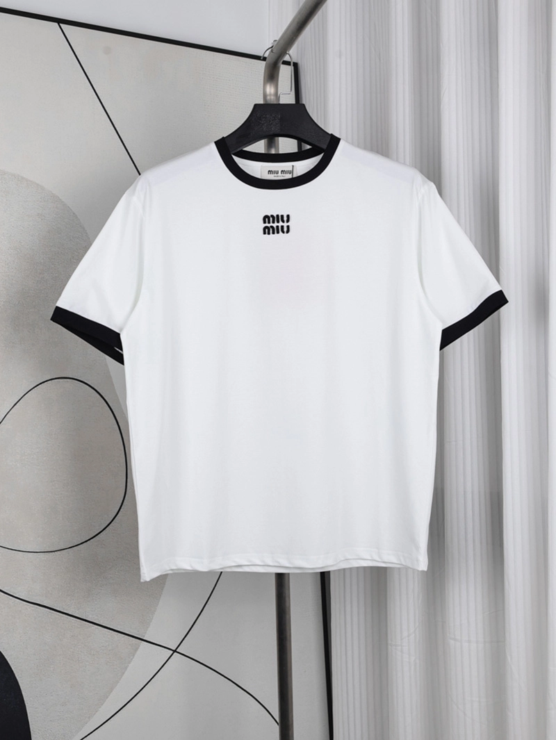 Contrast Color T-Shirt