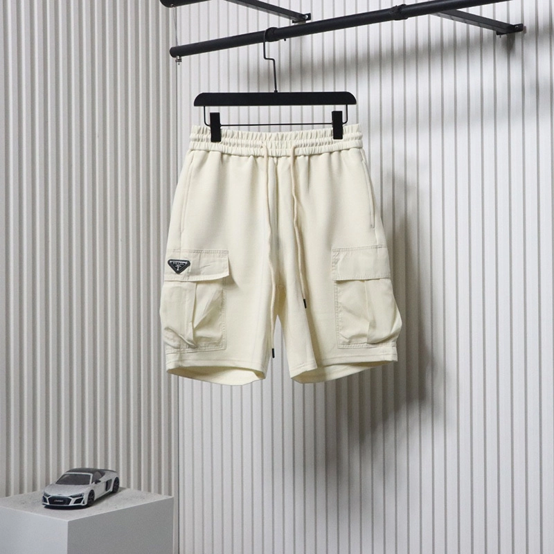 Metal Triangle Side Pocket Shorts