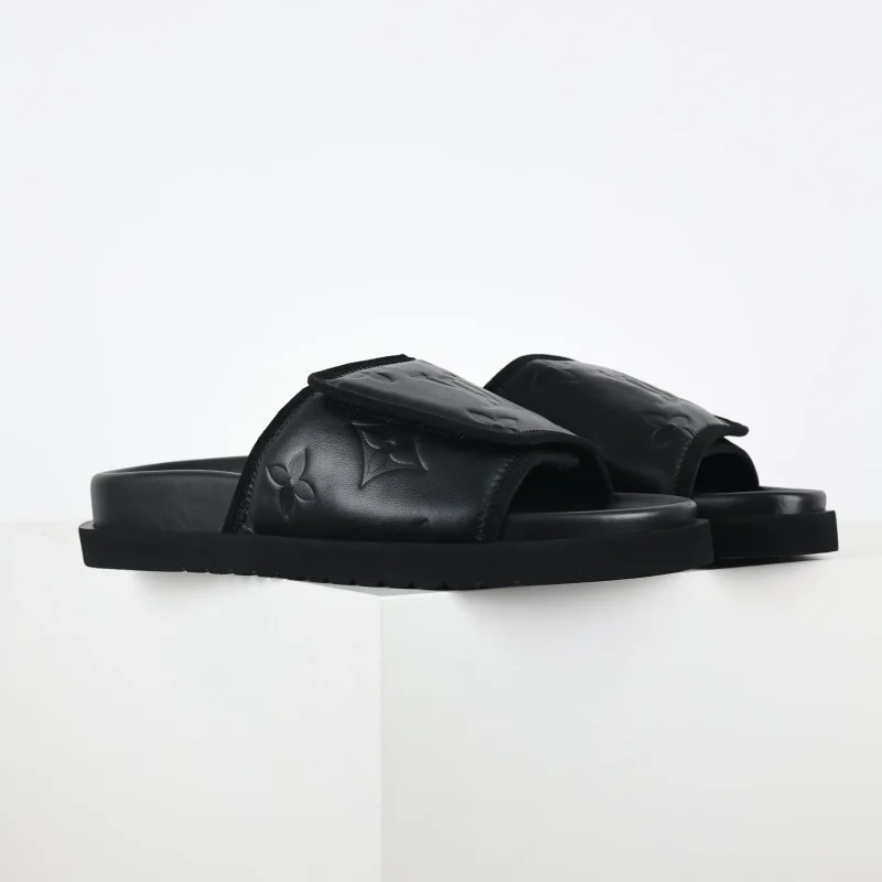 Round Toe Flip Flops Black Embossed