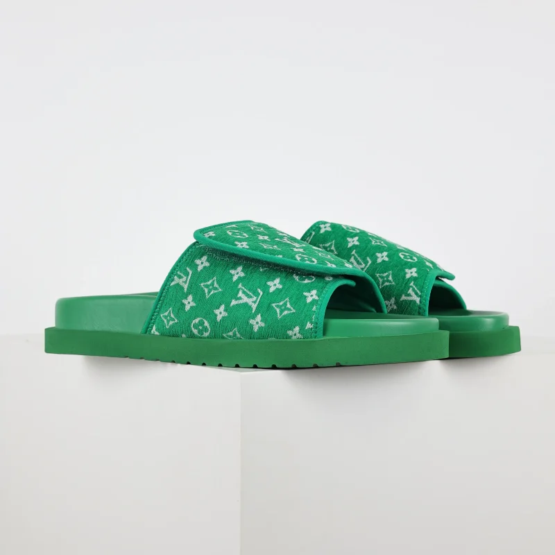 Round toe green flocked flip flops