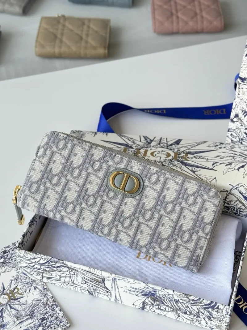 Long zipper wallet Gray