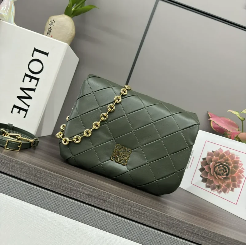 Sheepskin Puffer Goya Handbag Green 23*9*17cm