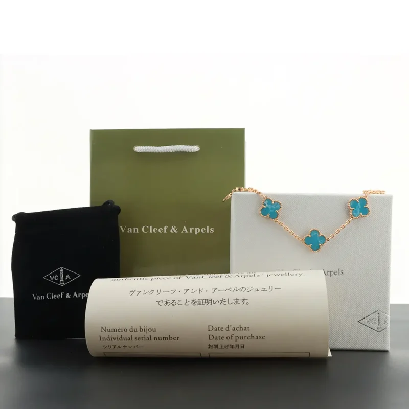 Sea Stone Five Flower Bracelet in Rose Gold