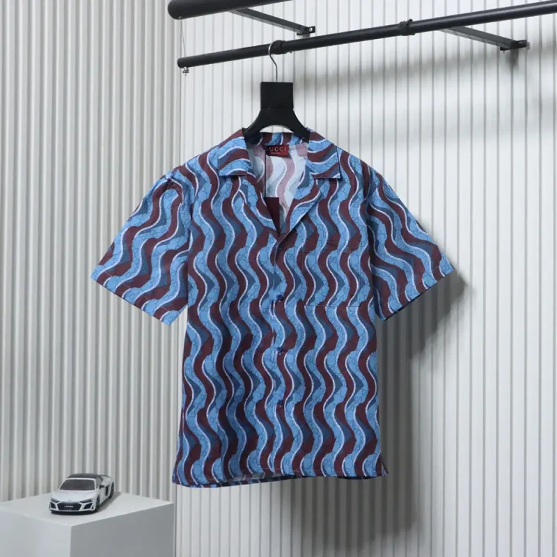 Wave Pattern Short Sleeve Shirt