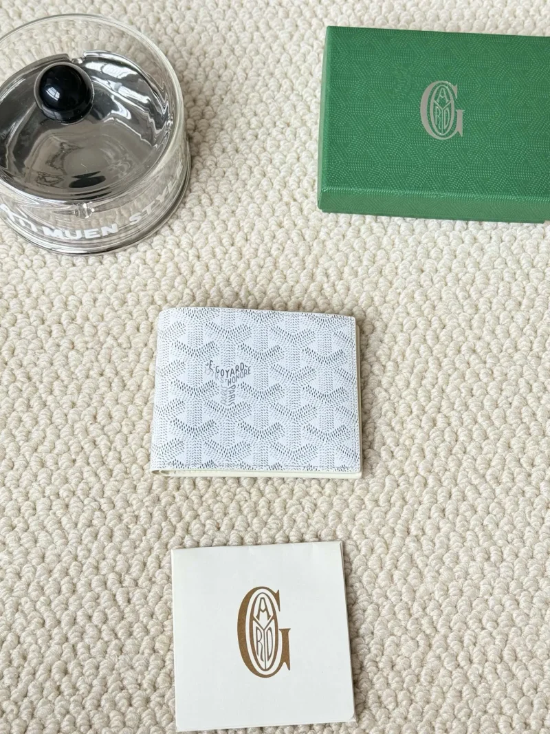 Goya all-over print folding wallet white