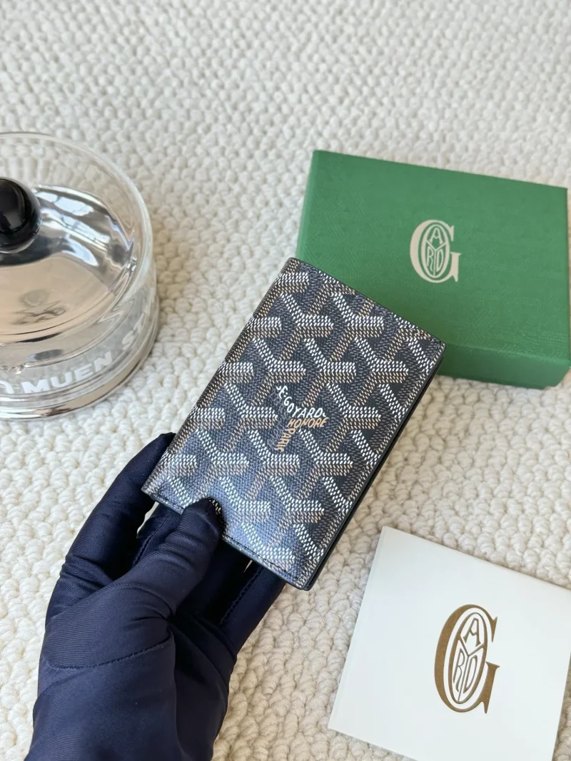 Goya vertical card holder colorblock