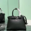 Small black drawstring handbag Size: 32 x 23 x 11 cm