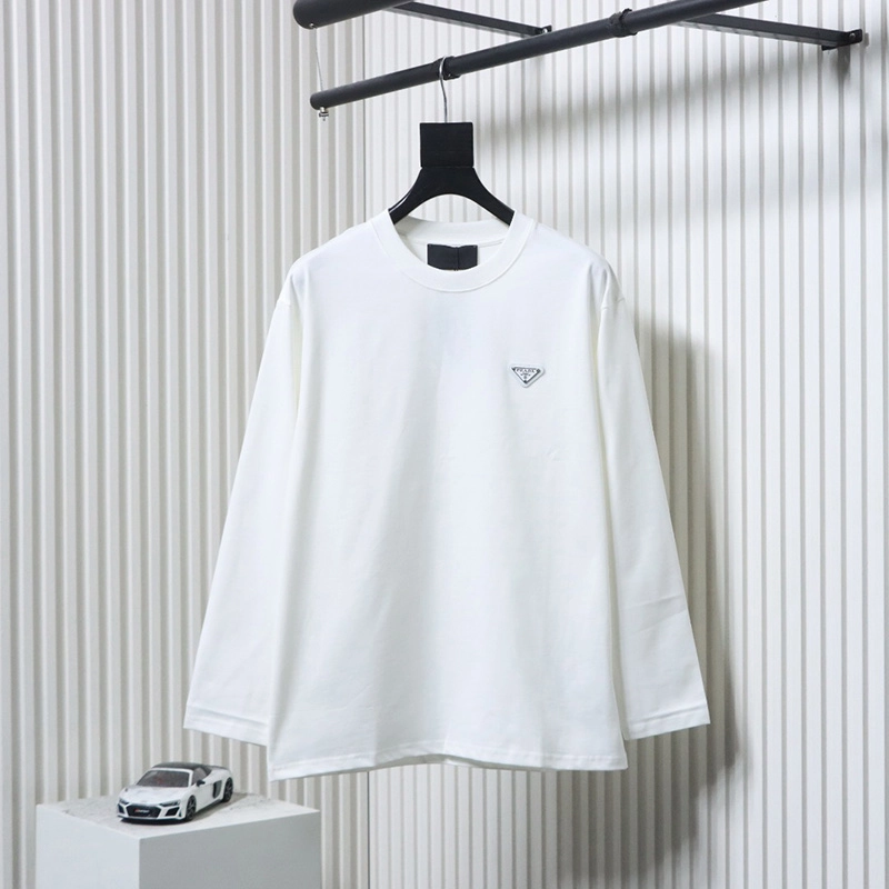 Chest Zipper Pocket Logo T-Shirt