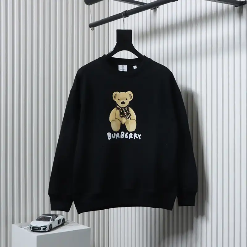 Cartoon Scarf with Bear Logo Sweatshirt