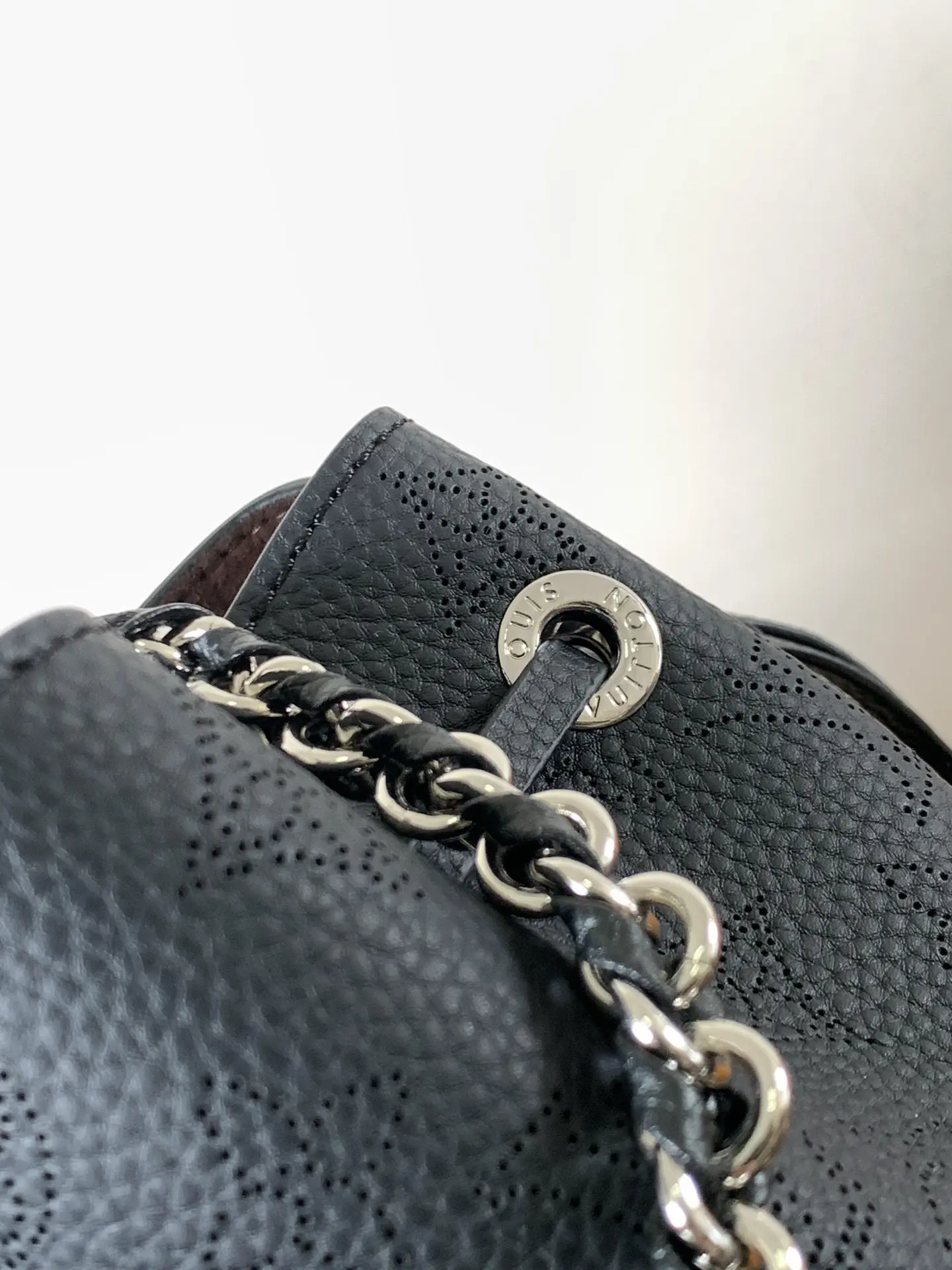 Bella Tote: 32.0 x 23.0 x 13.0 cm (L x H x W)1.jpg