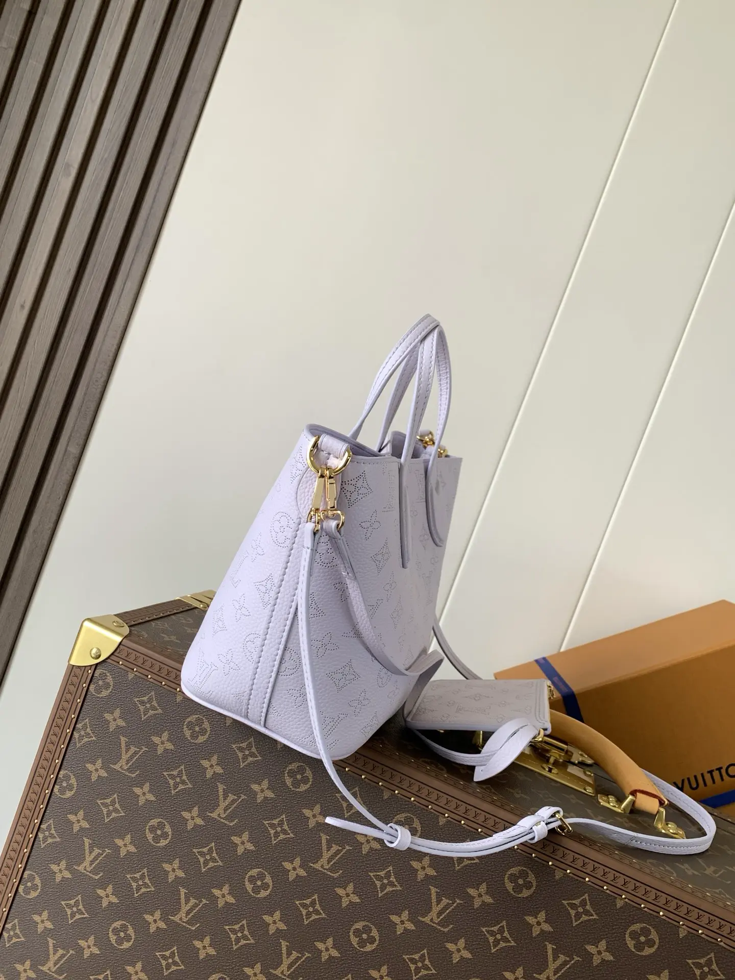 Blossom Small Bag: 20 x 12.5 x 20 cm (H x W x L)9.jpg