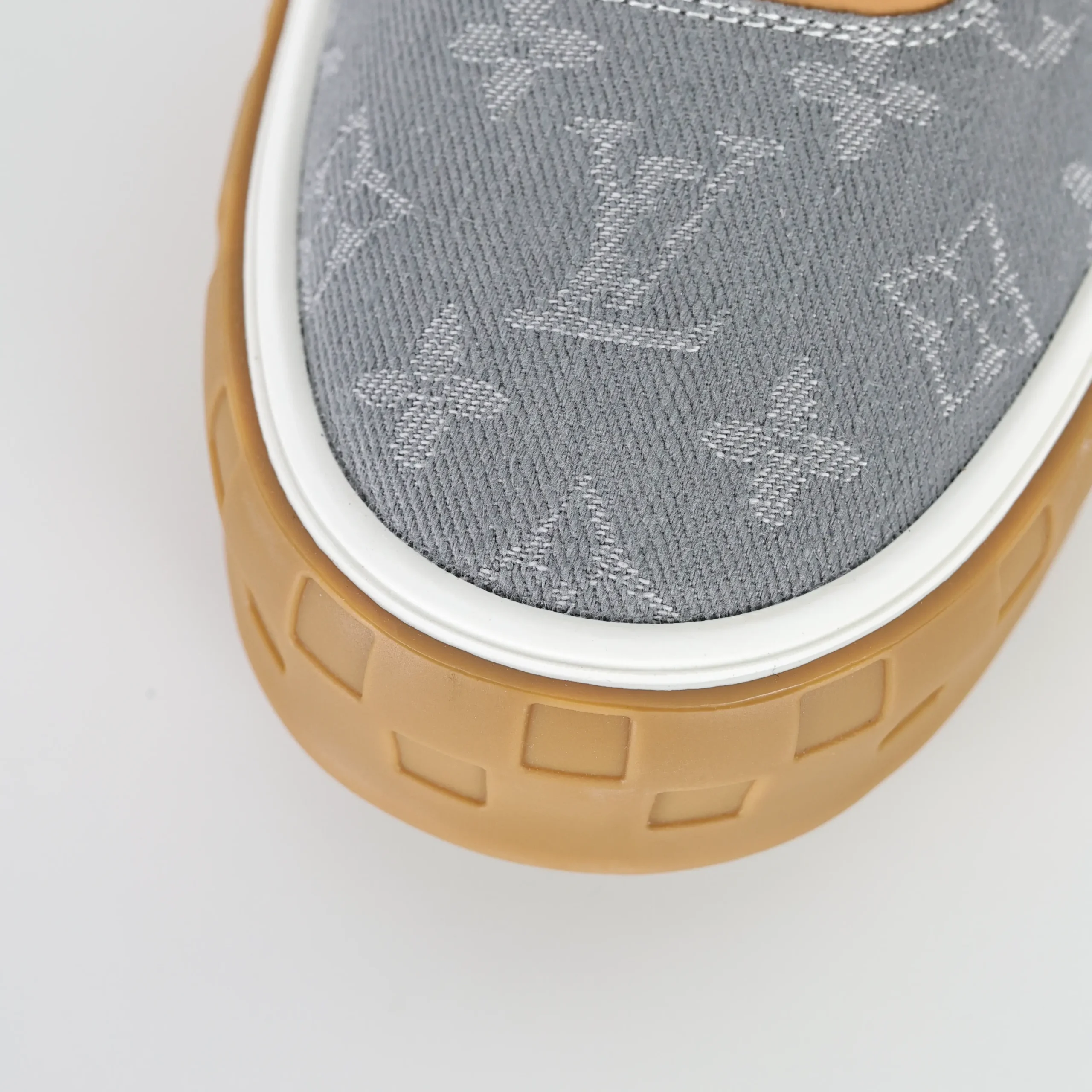 Skate-Sneaker 2025 Low-Top Grau Monochrom4