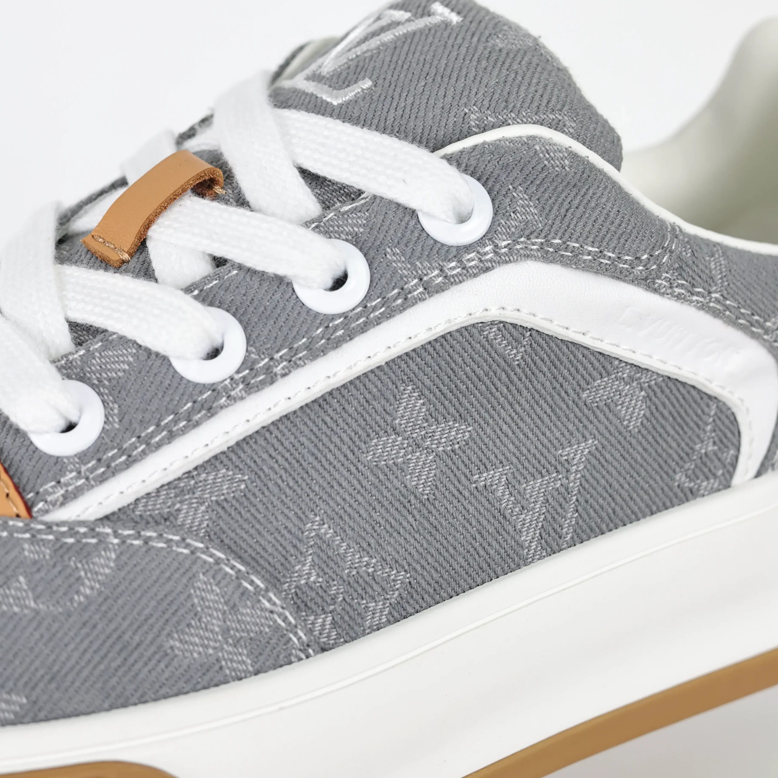 Skate-Sneaker 2025 Low-Top Grau Monochrom6