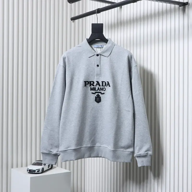 Terry Embroidered Logo Lapel Sweatshirt