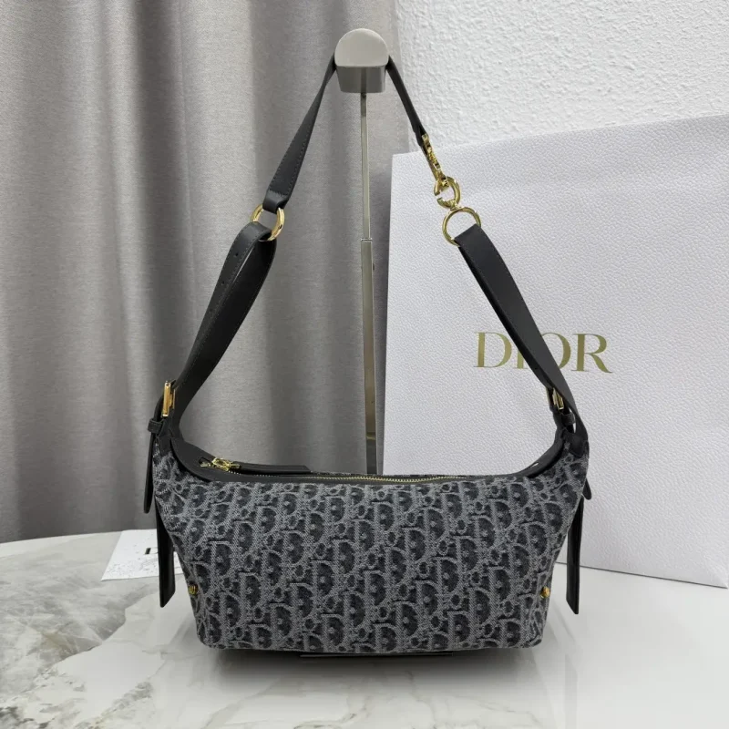 Grey D hobo bag, size: 25.5*14.5*14cm8