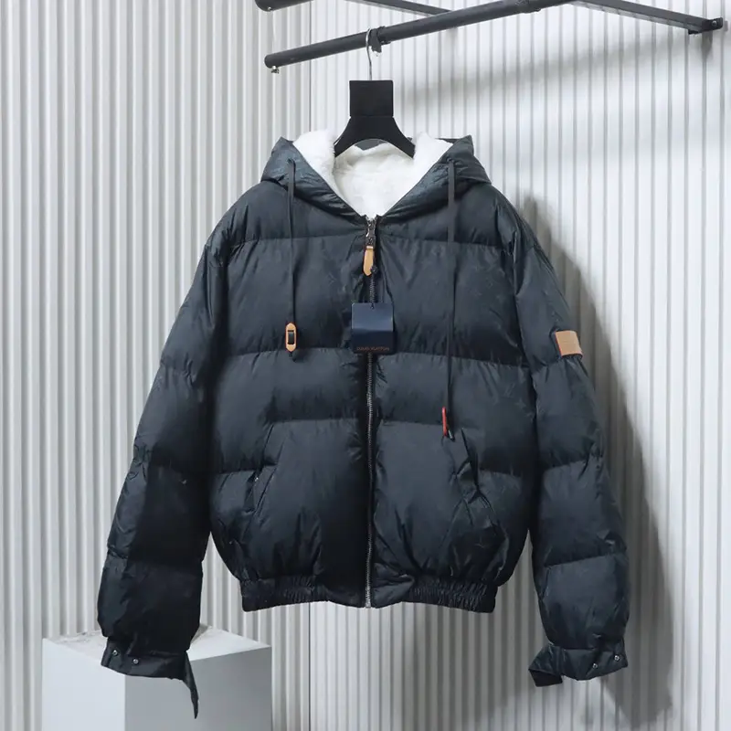 SKI Ski Series Dark Pattern Patch Hooded Down