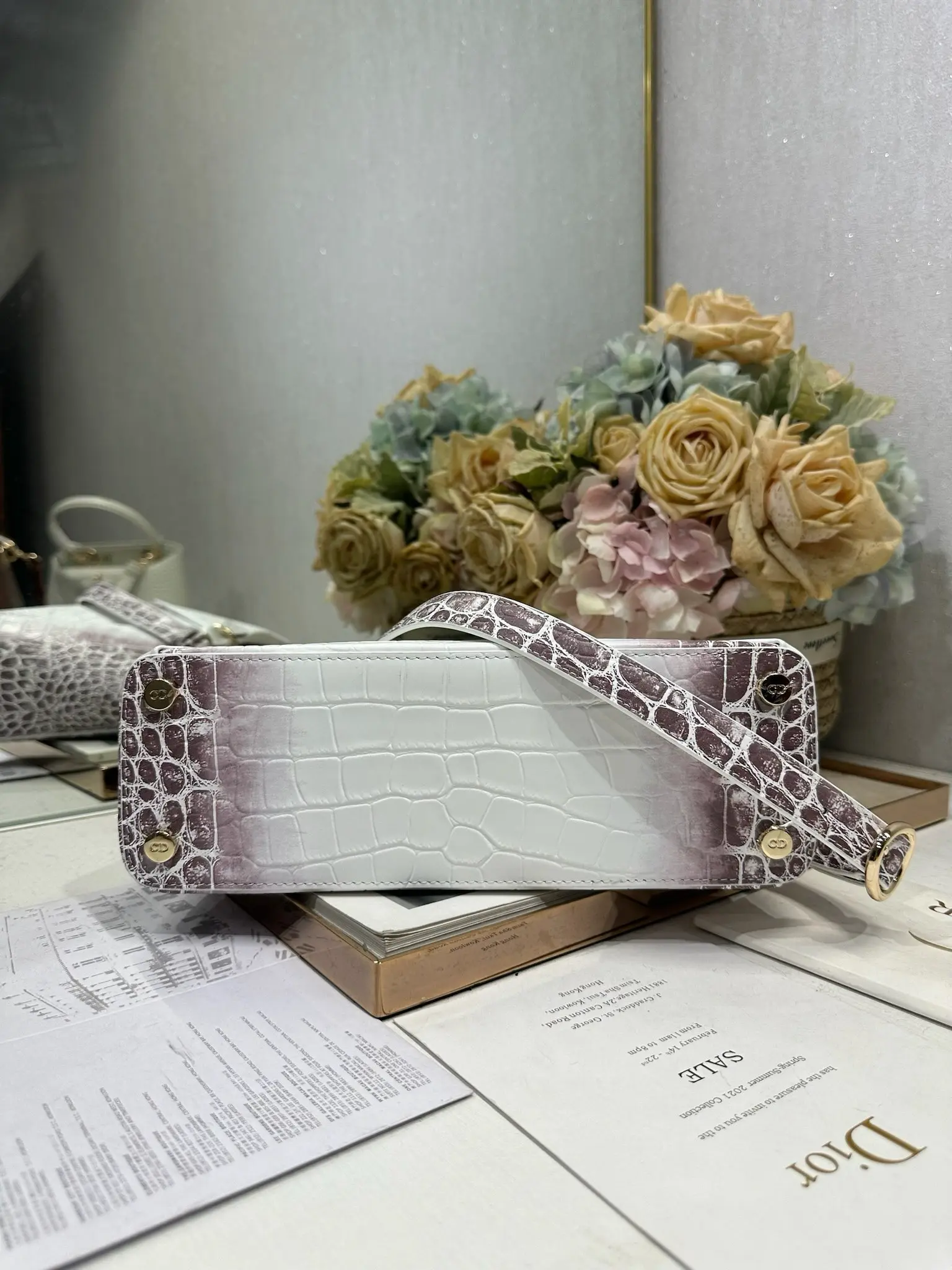 Bow-knot tote bag with crocodile print, 28*10*22 mm (length*width*height)12