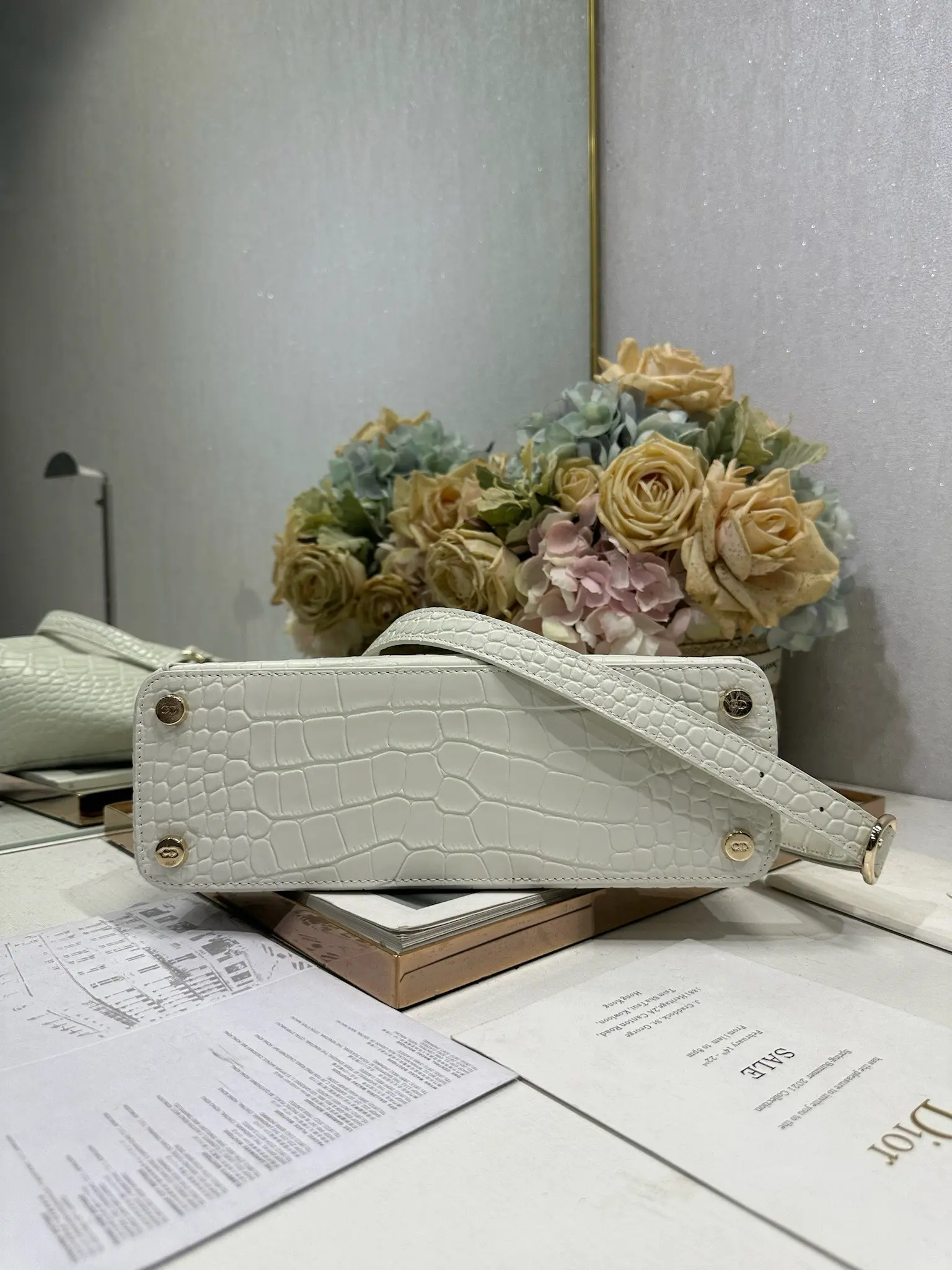 Bow-knot tote bag with crocodile print, 28*10*22 mm (length*width*height)2