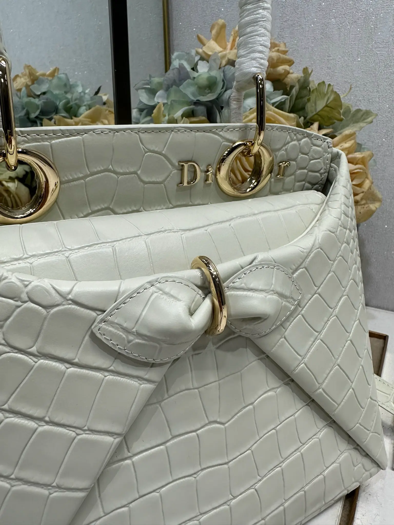 Bow-knot tote bag with crocodile print, 28*10*22 mm (length*width*height)6