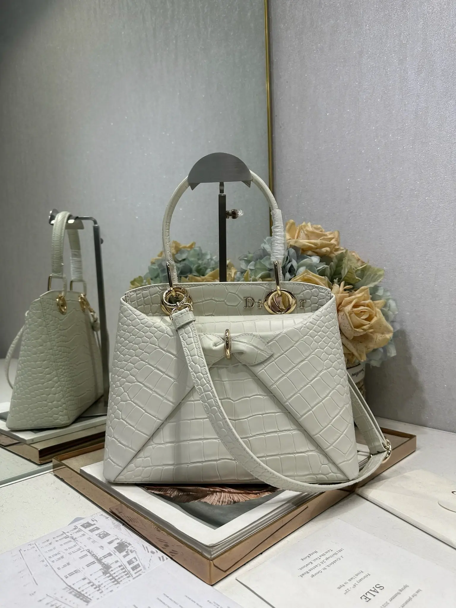 Bow-knot tote bag with crocodile print, 28*10*22 mm (length*width*height)7