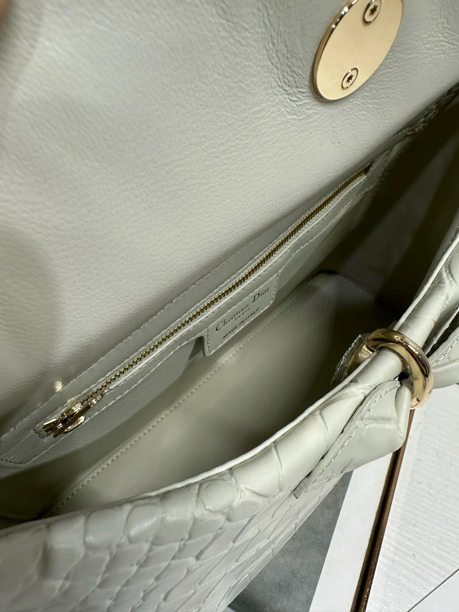 Bow-knot tote bag with crocodile print, 28*10*22 mm (length*width*height)8