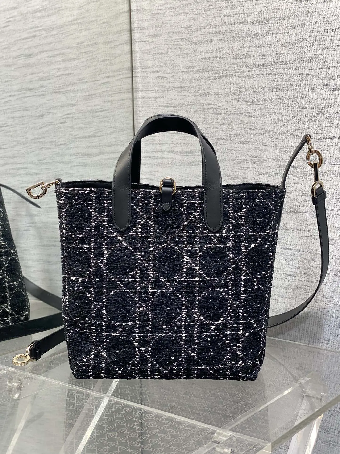 Toujours Vertical Custom-Made Shopping Basket Size: 20*18.5*22cm12