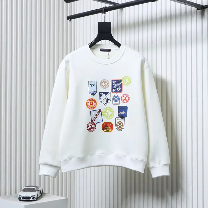 25fw Badge Logo Sweatshirt