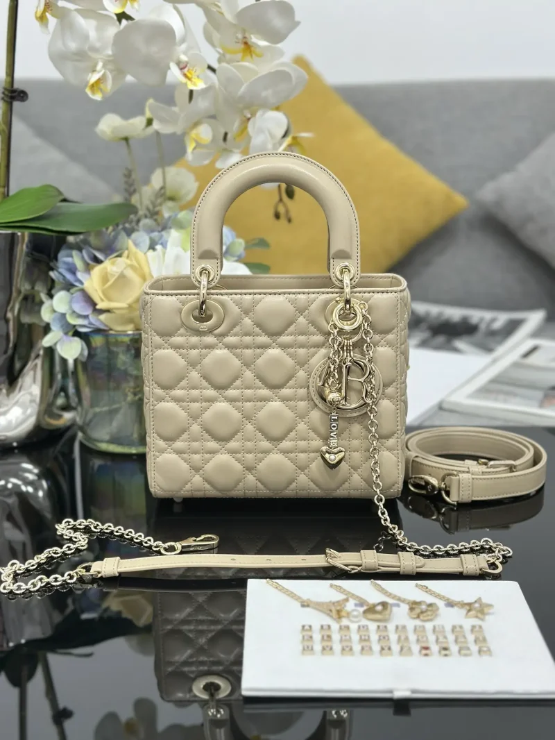 Lady Dior New Four-Compartment Lambskin Leather Chain Handbag, Khaki. Dimensions: 20 x 17 x 8 cm