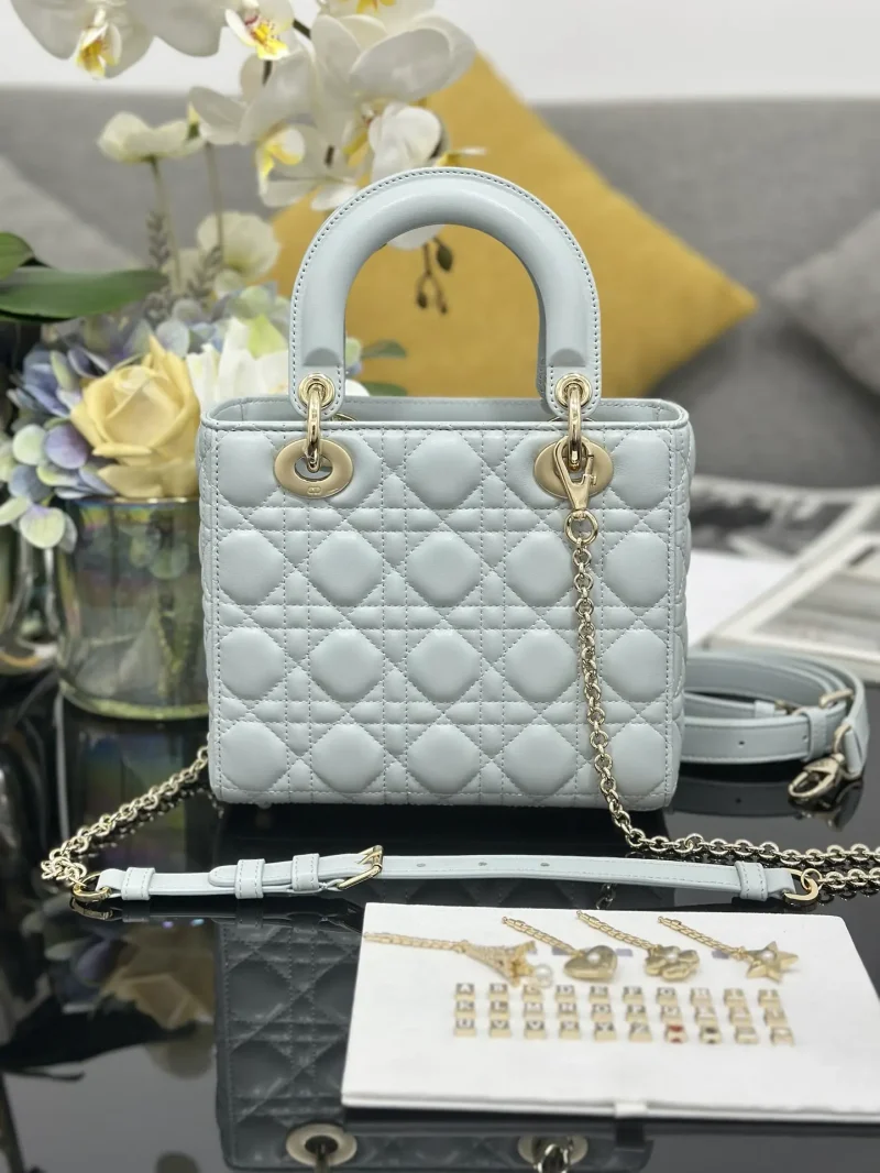 Lady Dior New Four-Compartment Lambskin Leather Chain Handbag, Shallow Dimensions: 20 x 17 x 8 cm