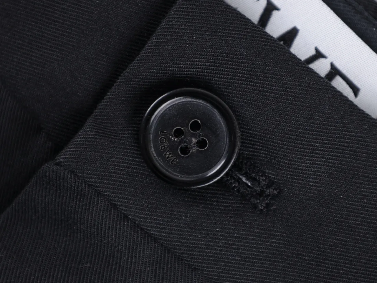 D-Buckle Cotton Tailored Trousers - Button