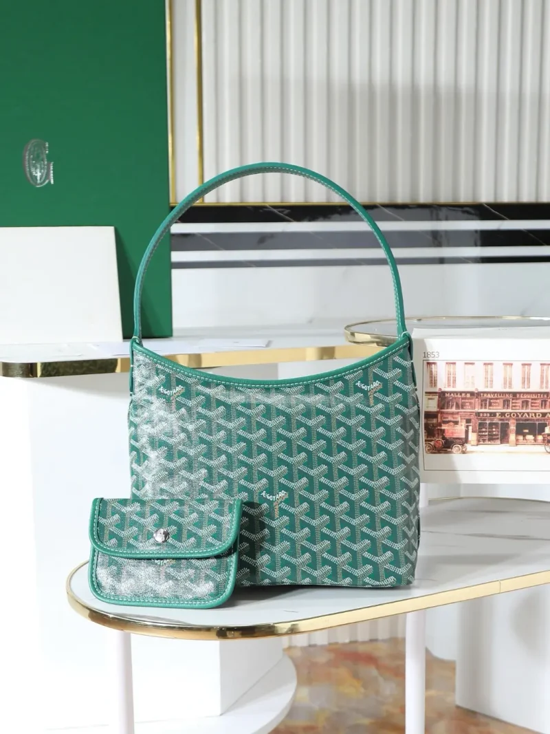 Goya's new hobo size: 26×11×22CM, green