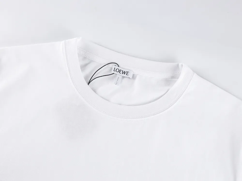Mini Logo Cat Embroidered T-Shirt - Neckline