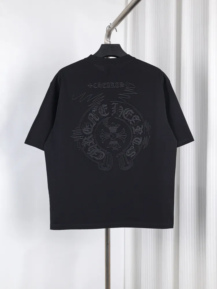 Vase Chain Embroidery T-Shirt - Black - Back