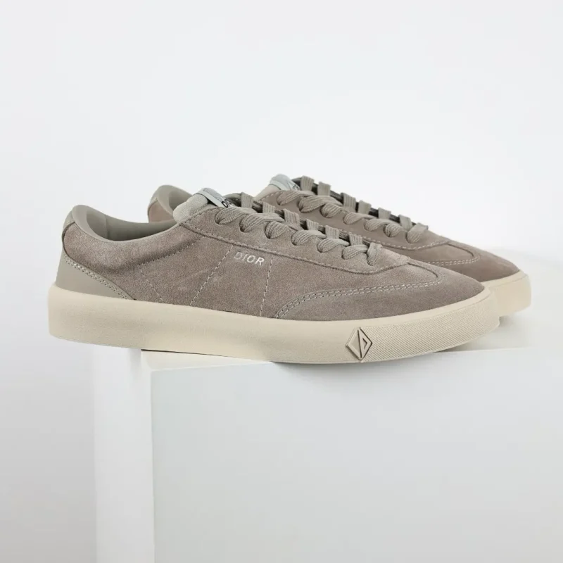 B101 Low-Top Sneakers Brown