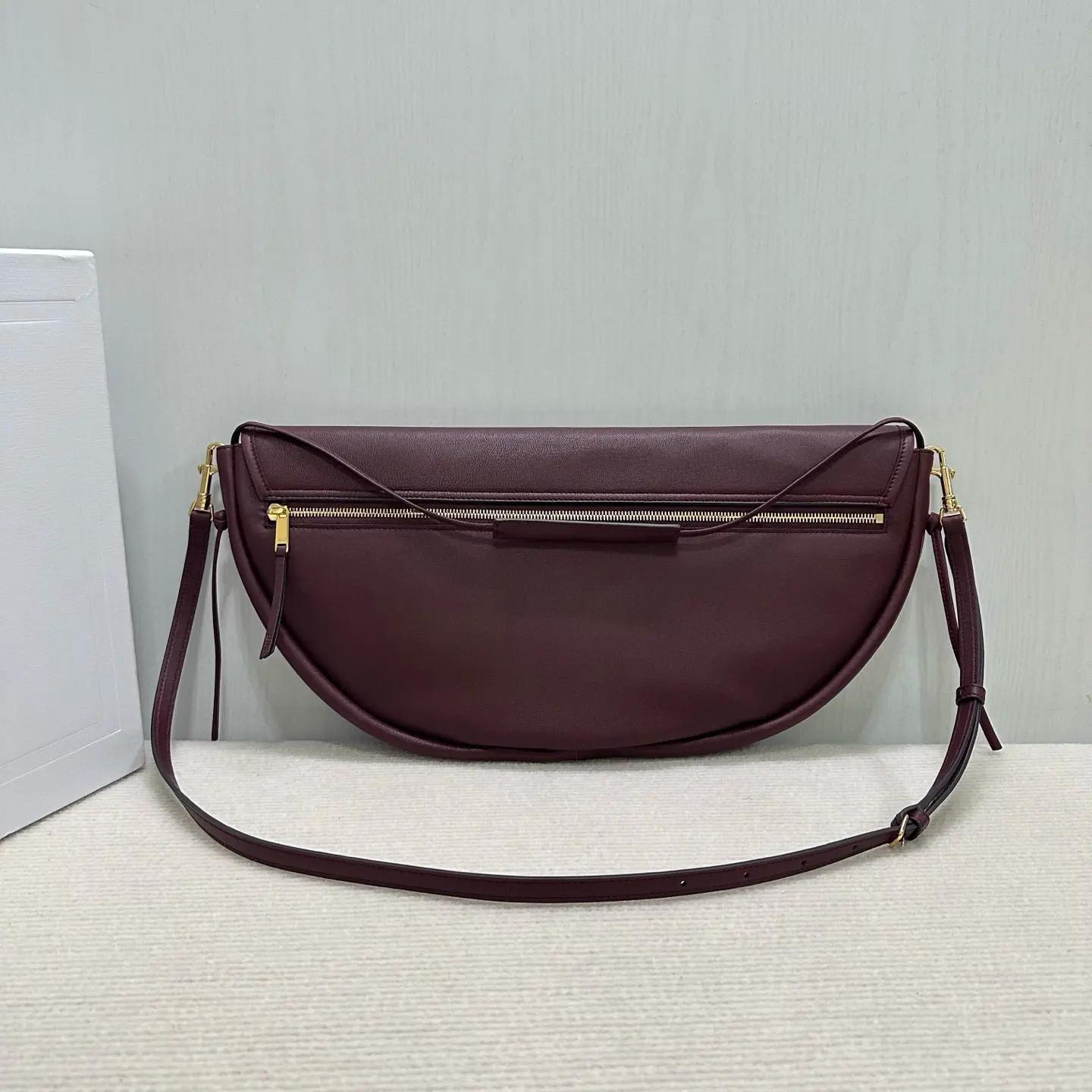 CE Halfmoon Bag — Burgundy | Dimensions: 46 x 19 x 10 cm7
