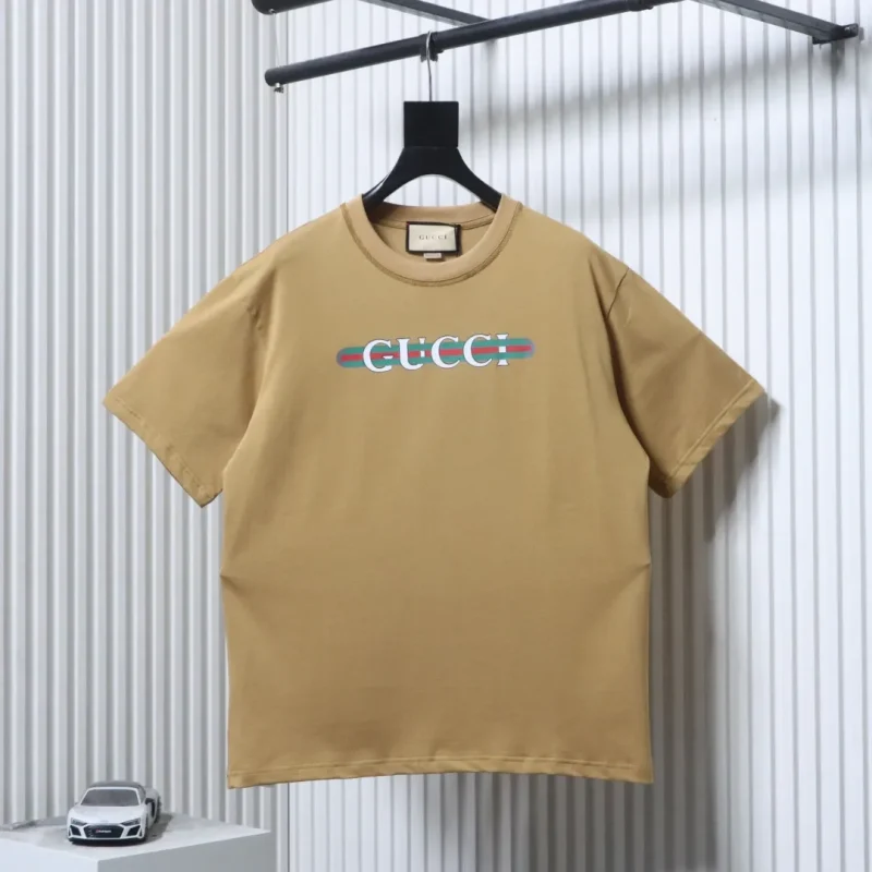 Classic Ribbon Print T-Shirt