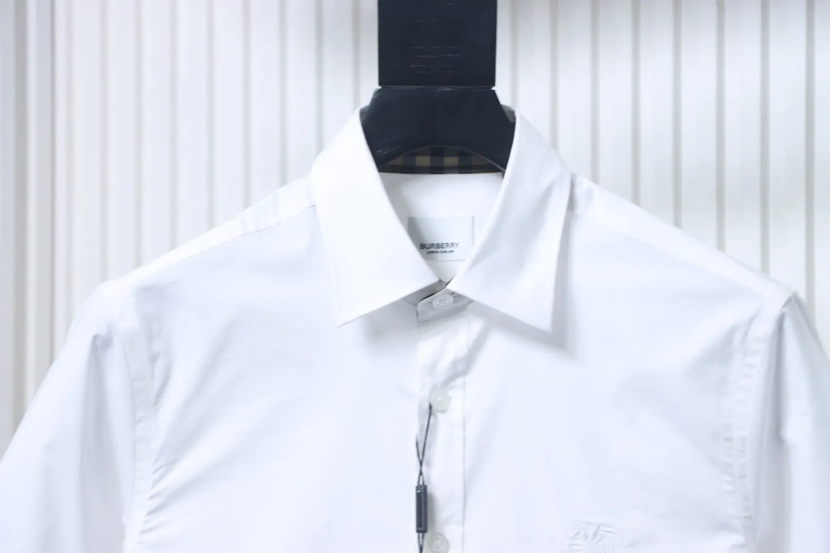 EKD Embroidered Cotton Poplin Long Sleeve Shirt - White - Neckline