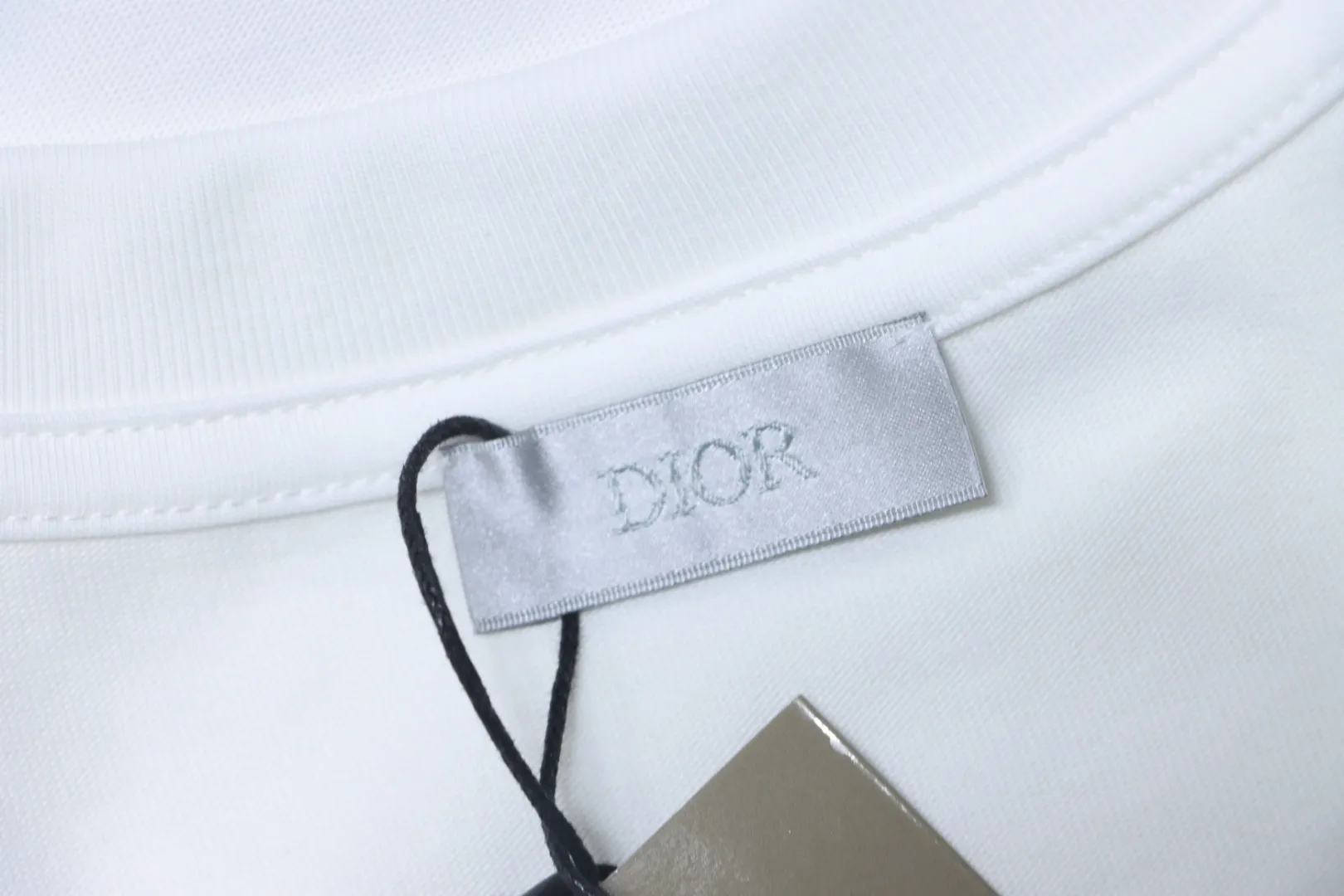 Front Back Logo T-Shirt - White - Tag 2