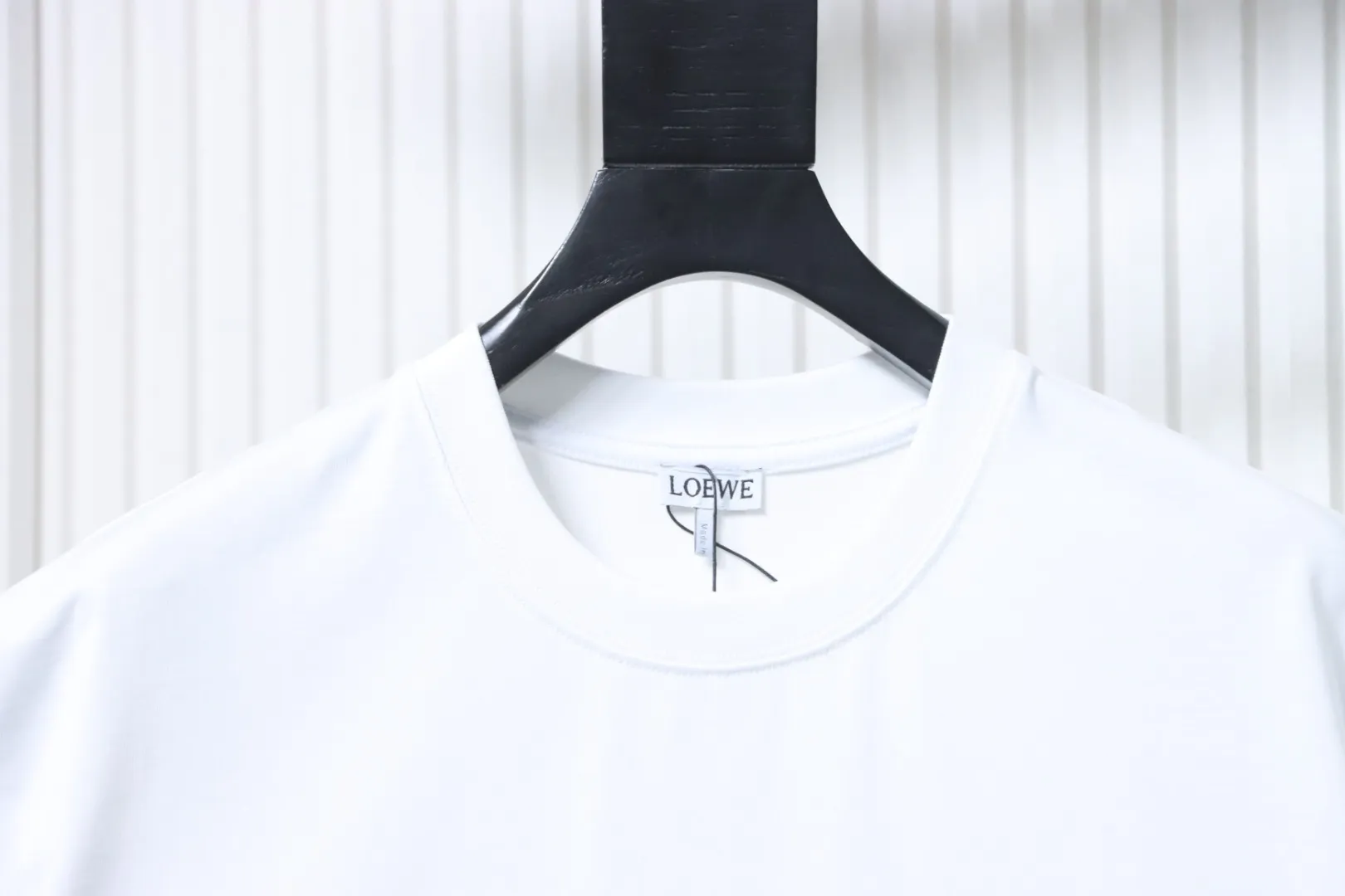 Grid Embroidered Logo Unisex T-Shirt - White - Neckline Details