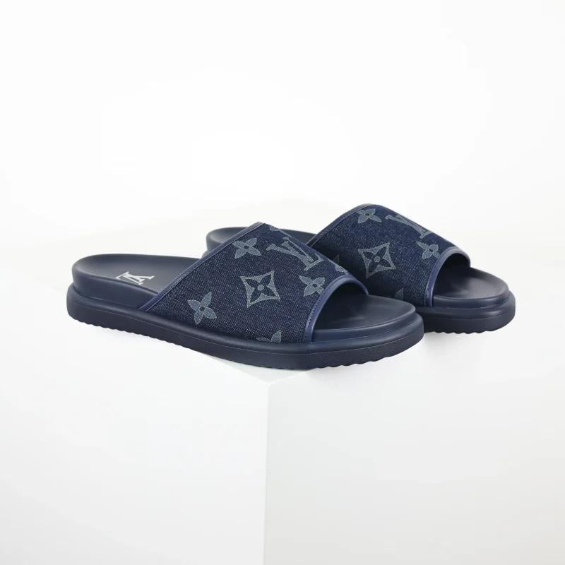 Miami denim mules with embossed buckle, round toe, blue