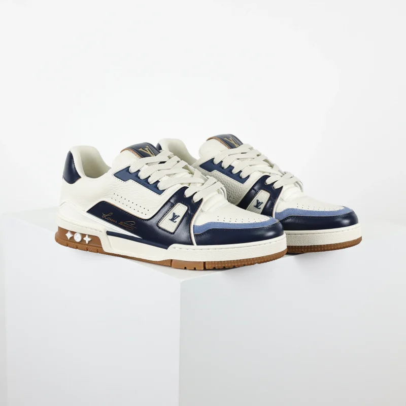 Trainer X1 Max Version in White and Blue