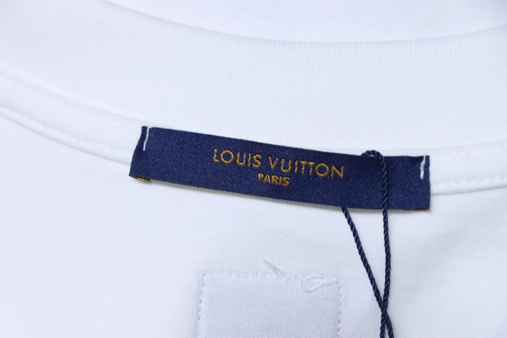 Tropical Animal Embroidered Cotton T-Shirt - Tag