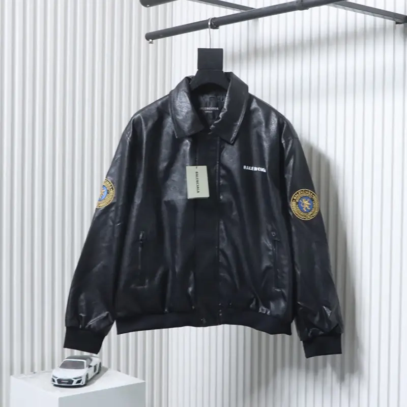 25FW Badge Logo Leather Jacket