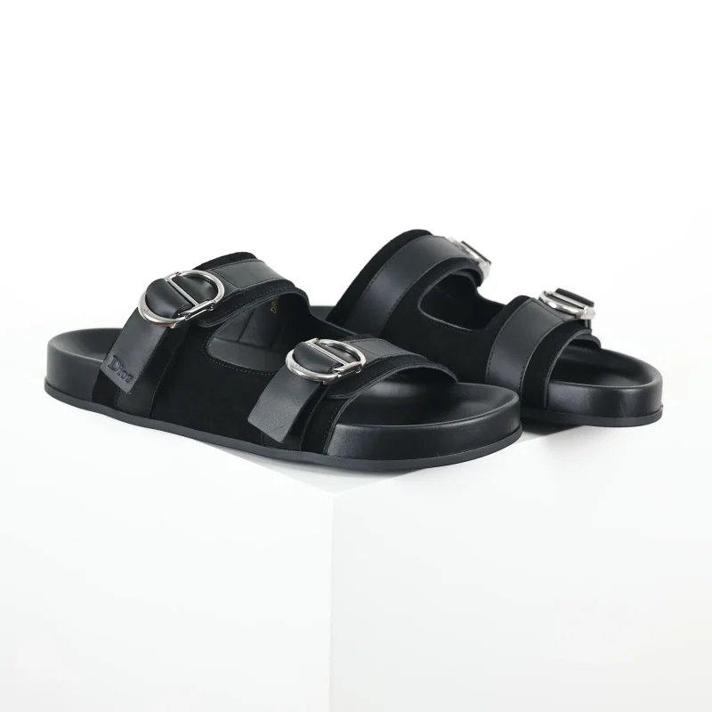 Aquafarbene, flache Wildleder-Flip-Flops mit runder Zehenpartie, schwarz