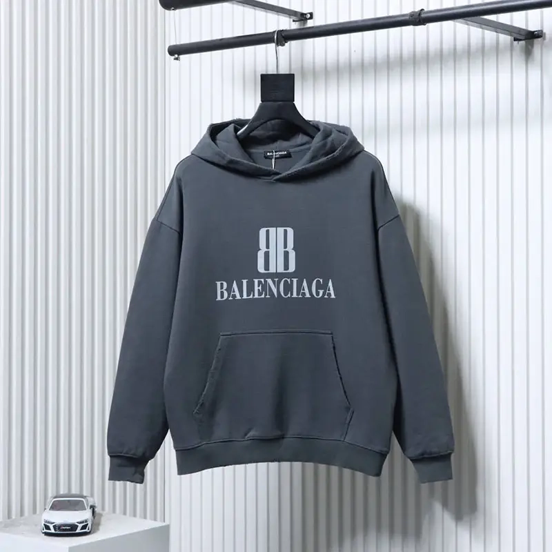 B Logo Print Distressed Hoodie