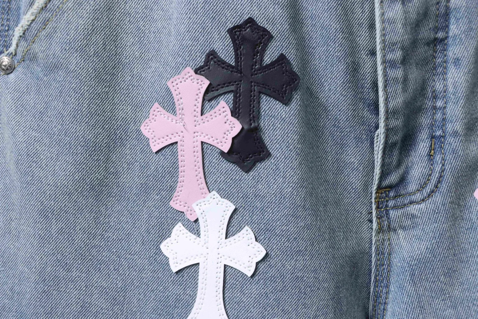 Cross Leather Patch Denim Shorts - Cross Details