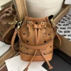Dessau Visetos drawstring bag. Dimensions: 20.0 x 14.0 x 10.0 cm